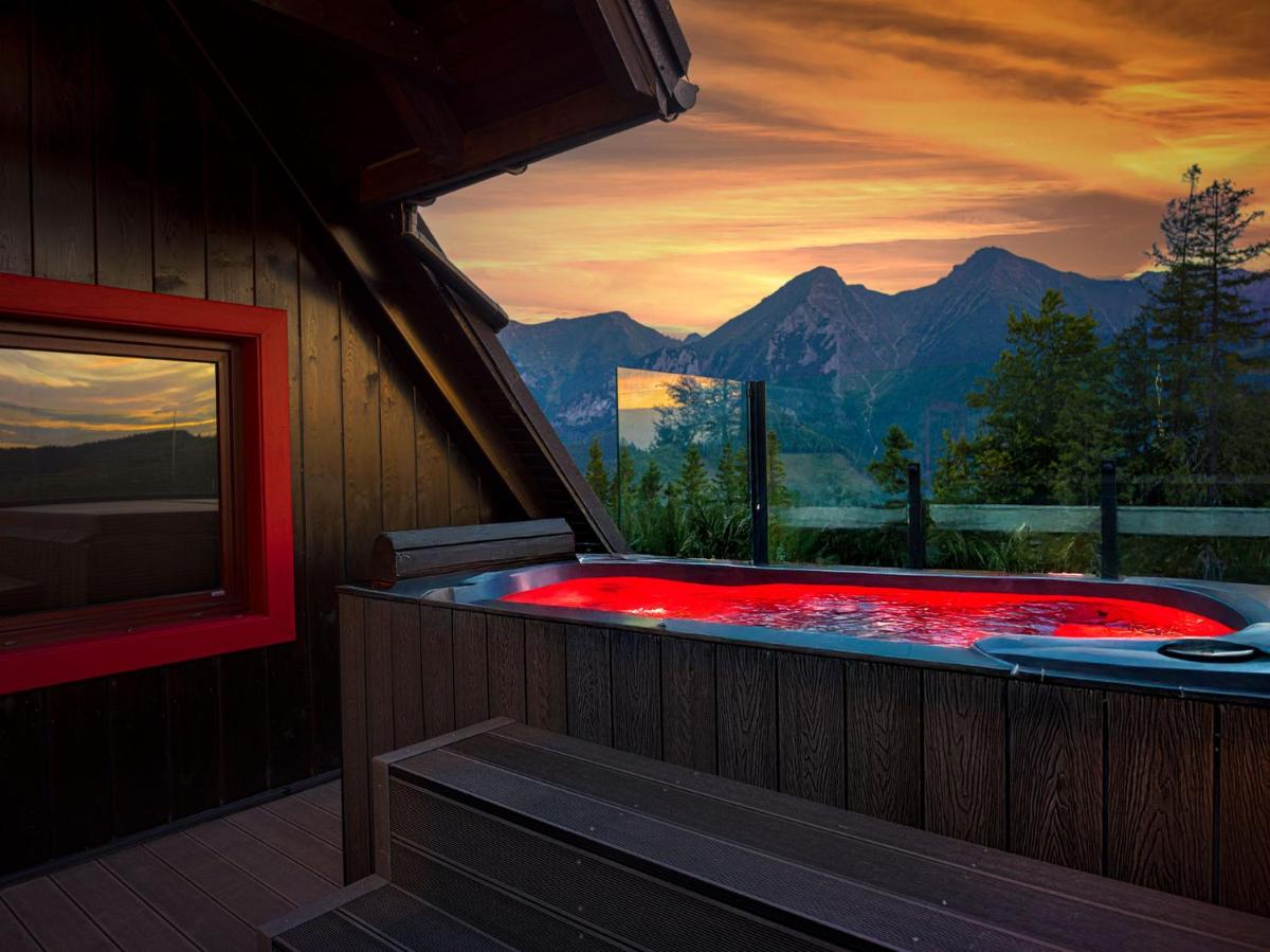 Image 3 of Luxury Chalet Strachan – Jacuzzi and Sauna