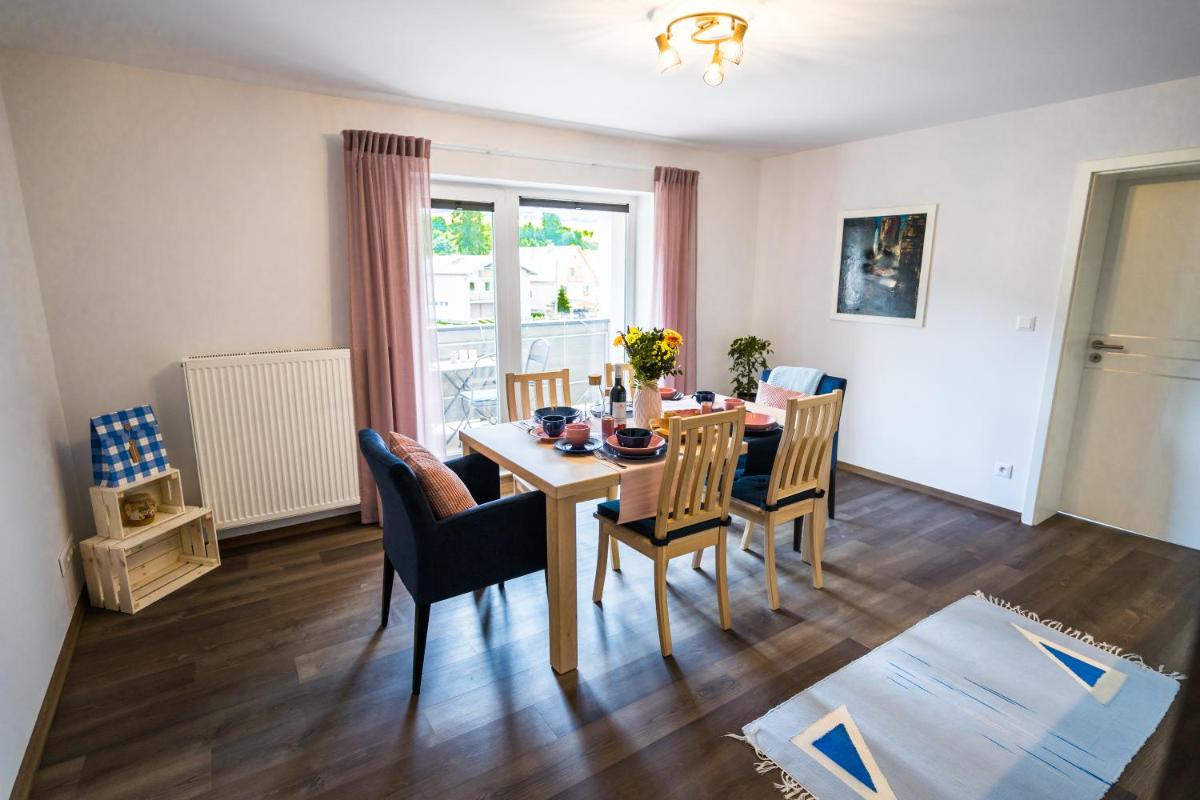Image 4 of Luxury Mountain View Apartment