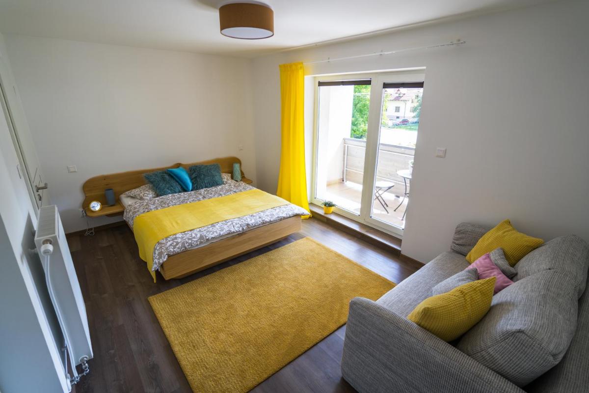 Image 2 of Luxury Mountain View Apartment