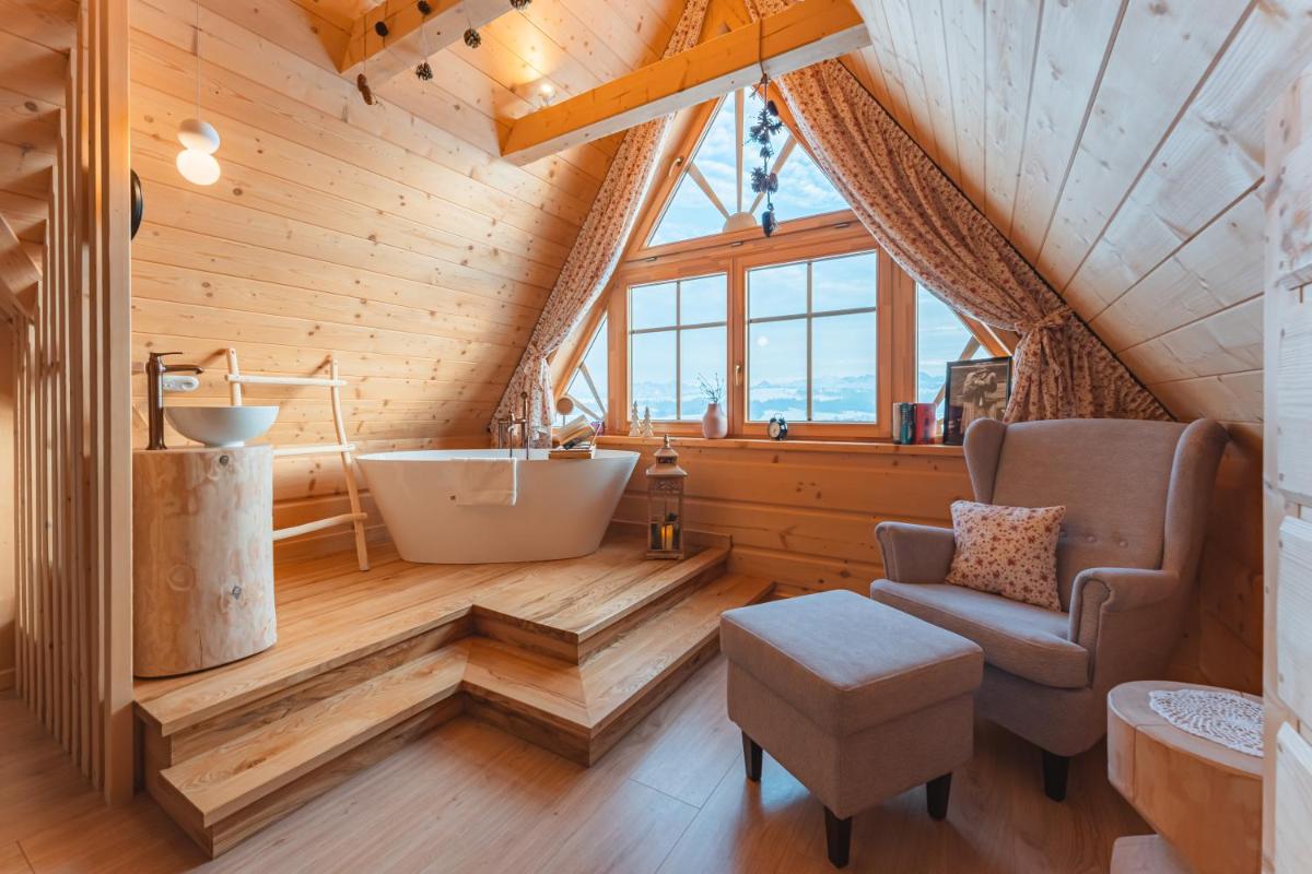 Image 2 of Marusina Chalets – Luksusowy domek z jacuzzi z widokiem na Tatry