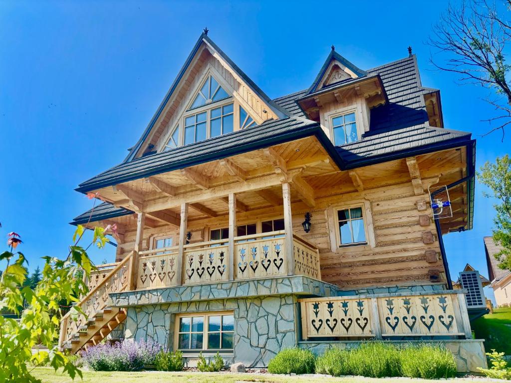 Image 1 of Marusina Chalets – Luksusowy domek z jacuzzi z widokiem na Tatry