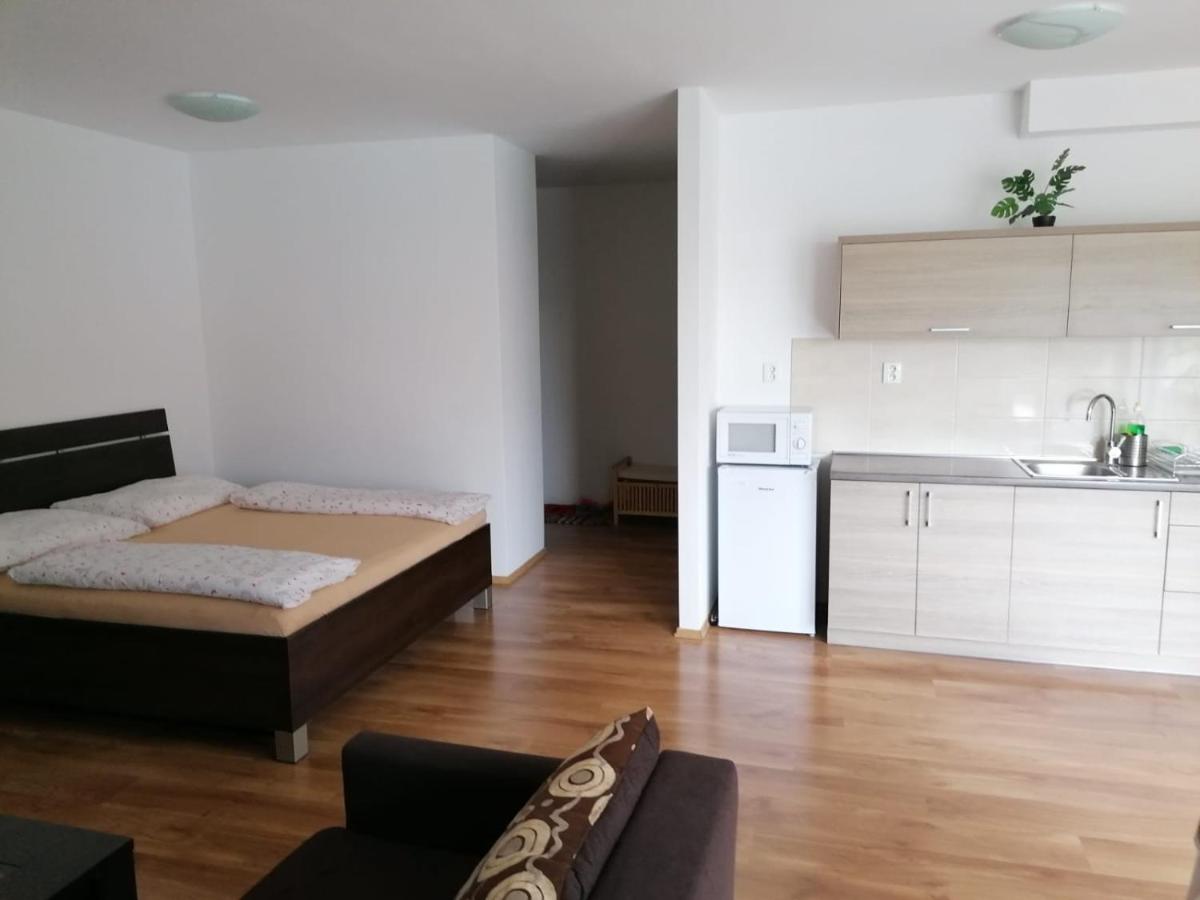 Image 4 of Modern city center apartment with private parking