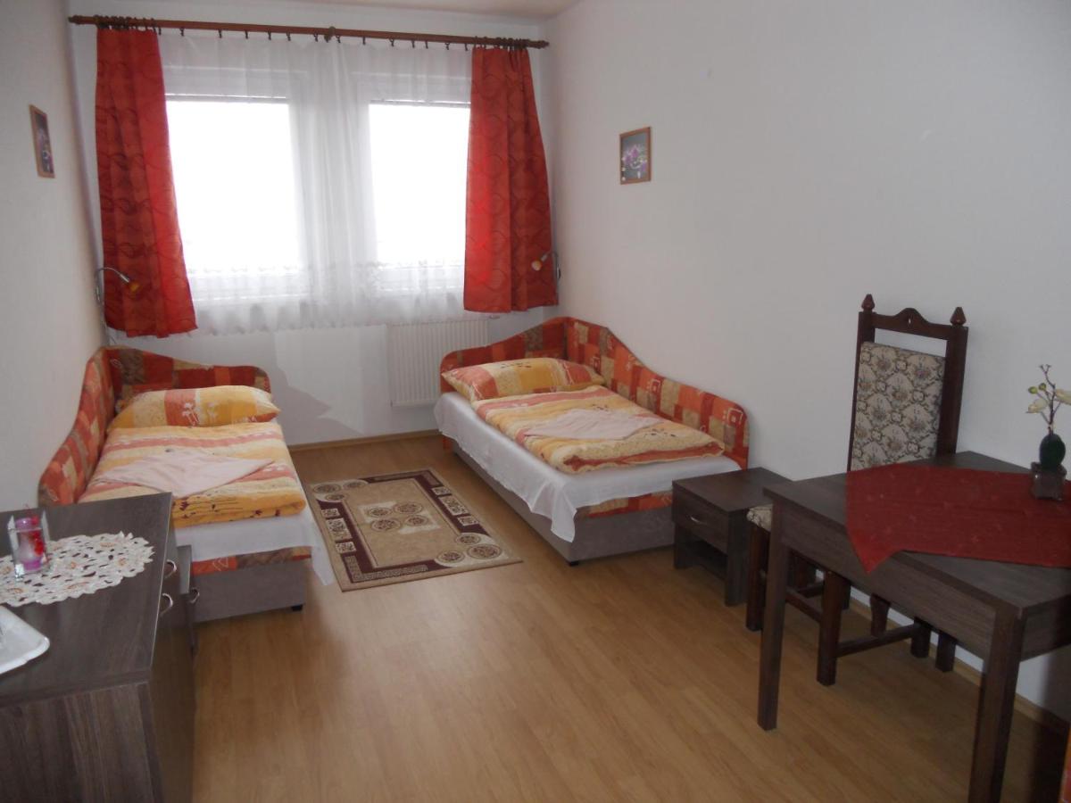Image 2 of Motel Madona