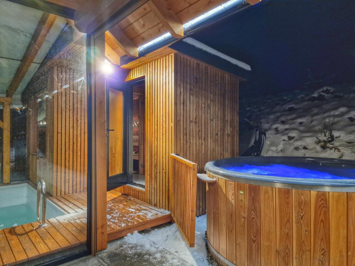 Image 4 of Nad Zalew dom z basenem letnim, jacuzzi i sauną, jezioro i trasa Velo Czorsztyn w pobliżu