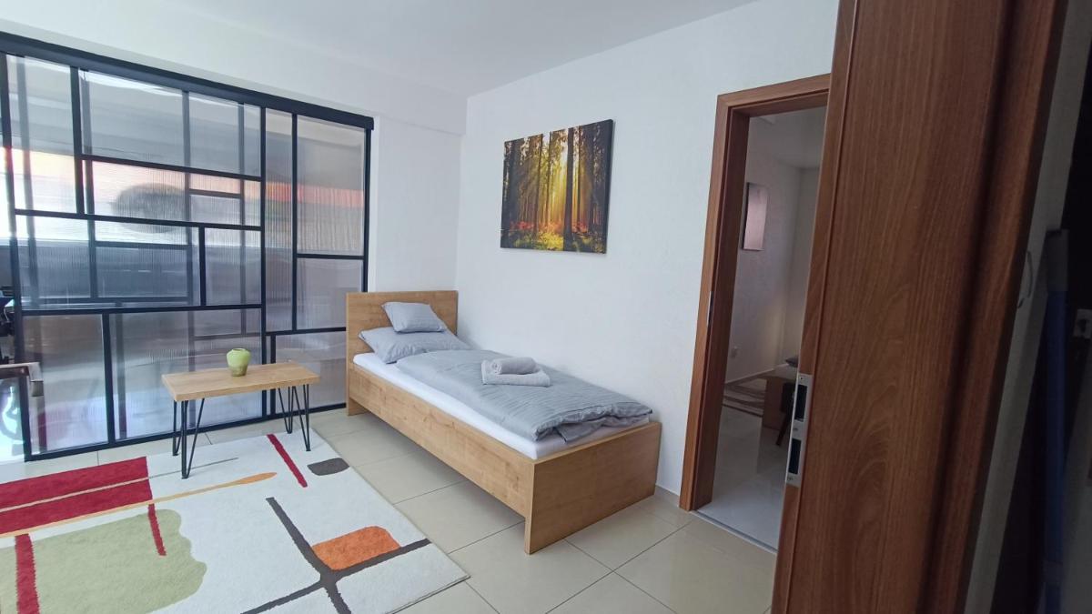Image 4 of Nissi apartment