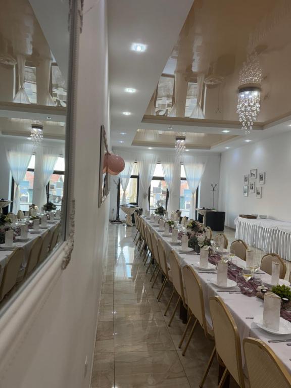 Image 1 of Nostalgia restaurant & pension