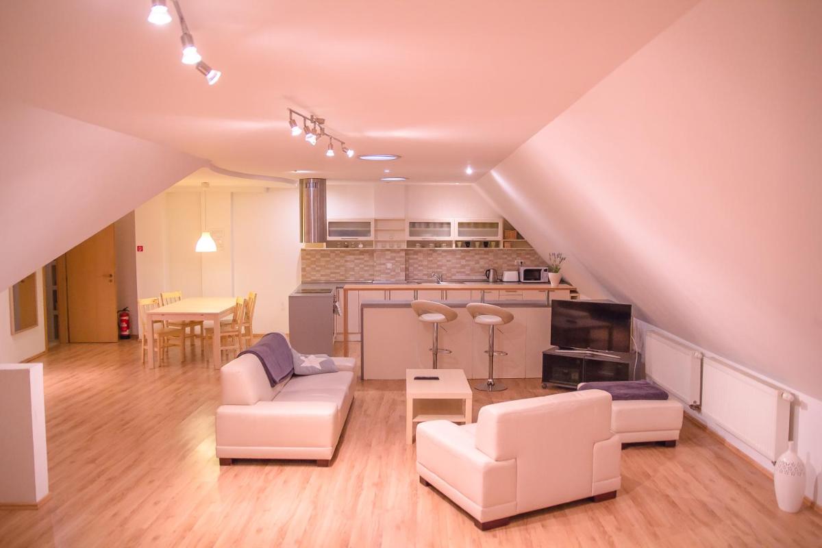Image 4 of Old Town Apartment