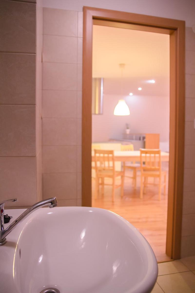 Image 3 of Old Town Apartment
