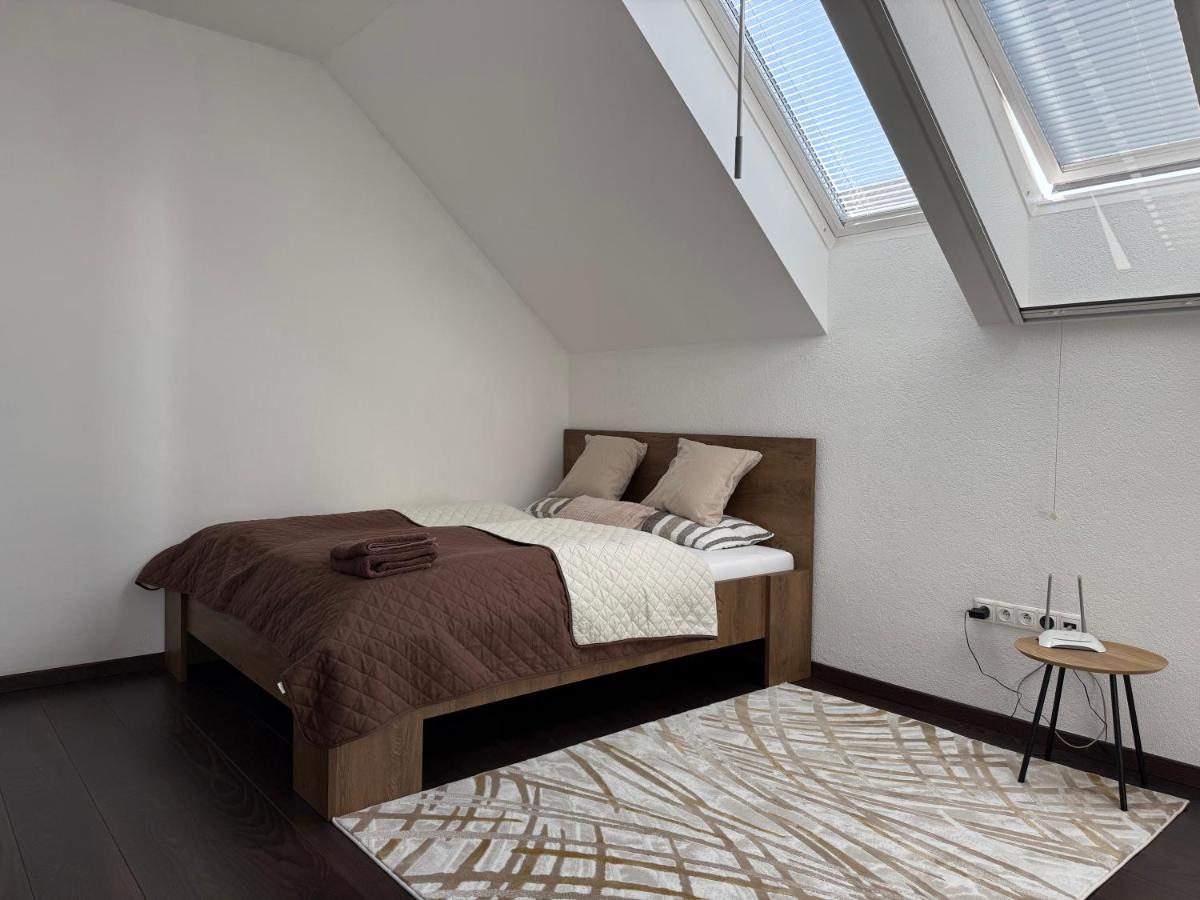 Image 2 of Olivia Suite