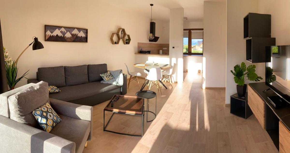 Image 3 of Panorama Home Valča