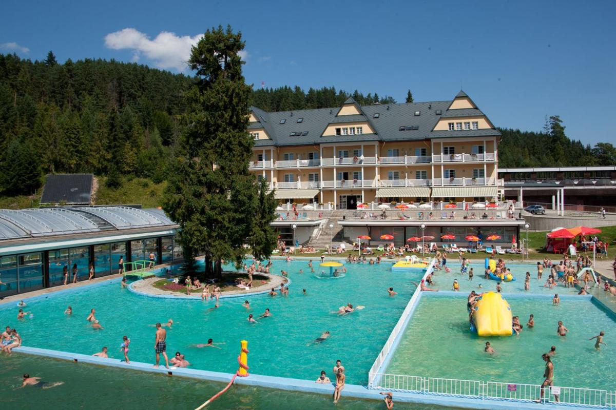 Image 5 of Pinewood Valley Oasis