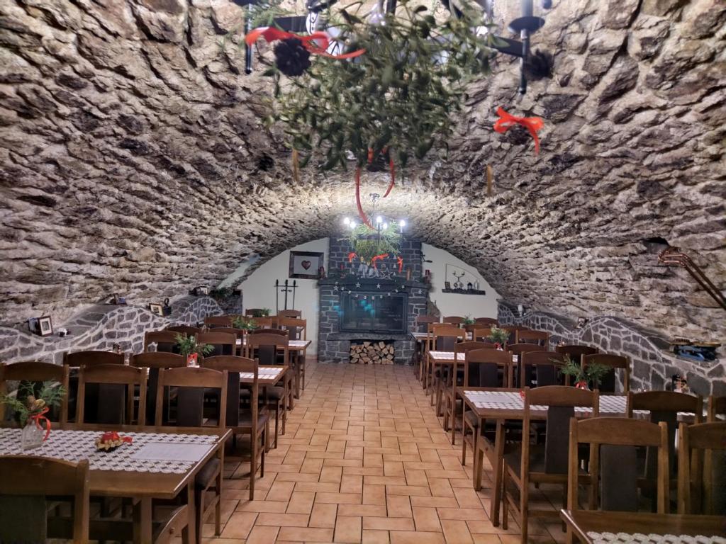 Image 1 of Pivnica a Penzion pri studni