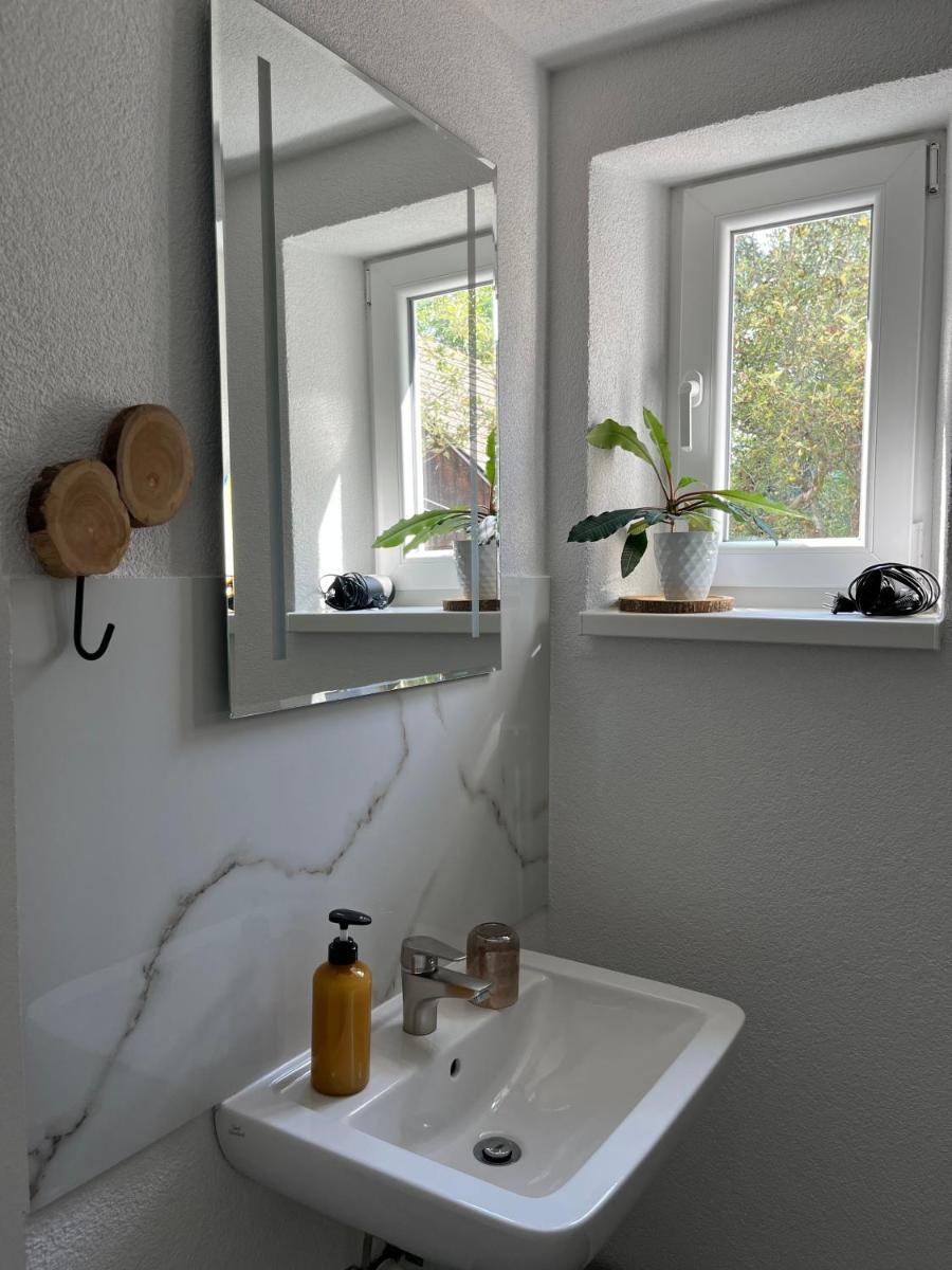 Image 4 of Privat