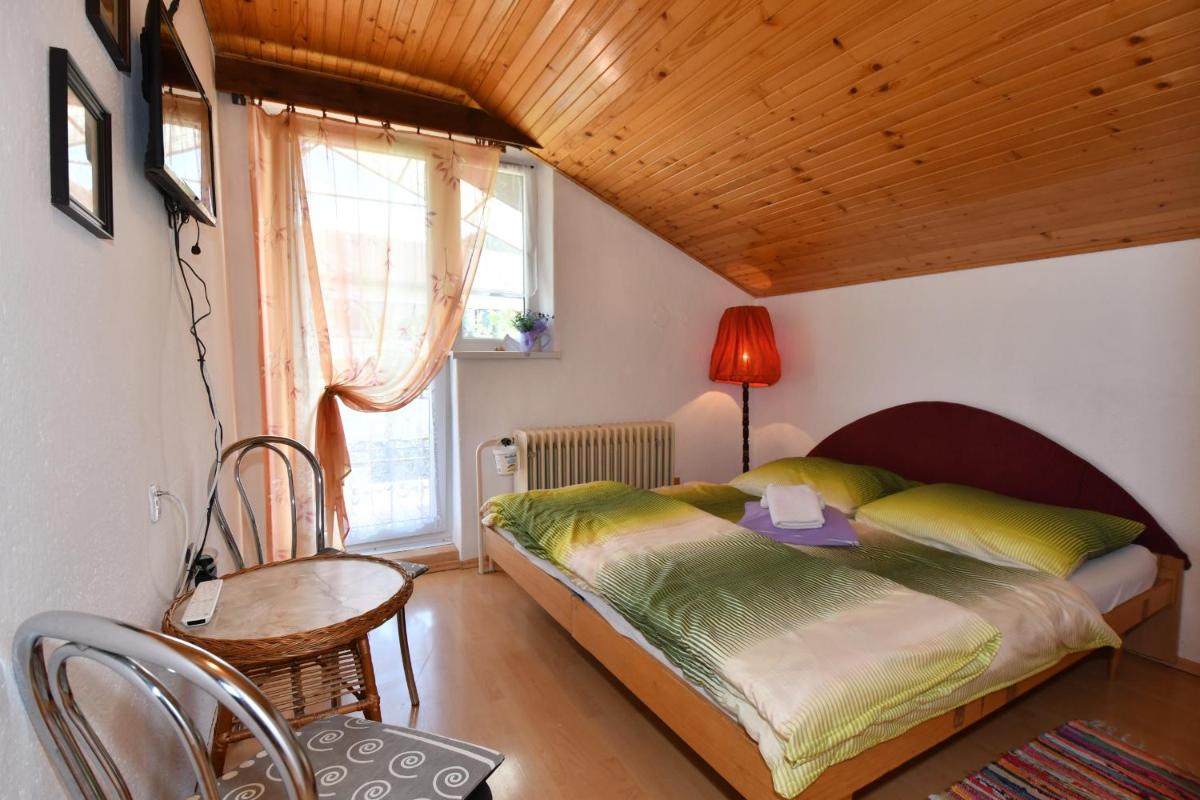 Image 2 of Privát Lujza