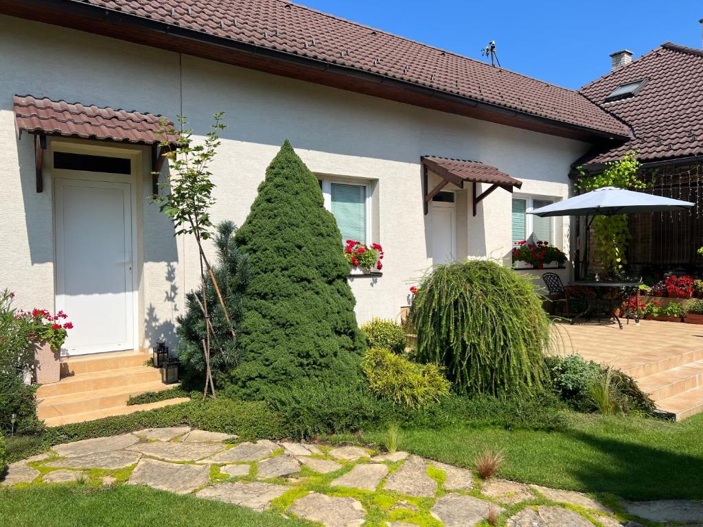 Image 1 of Privát Pekný dvor