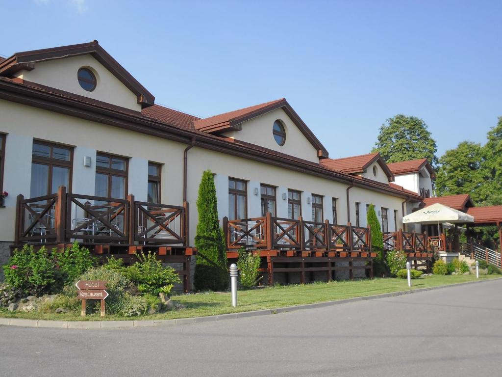 Image 1 of RED DEER Hotel