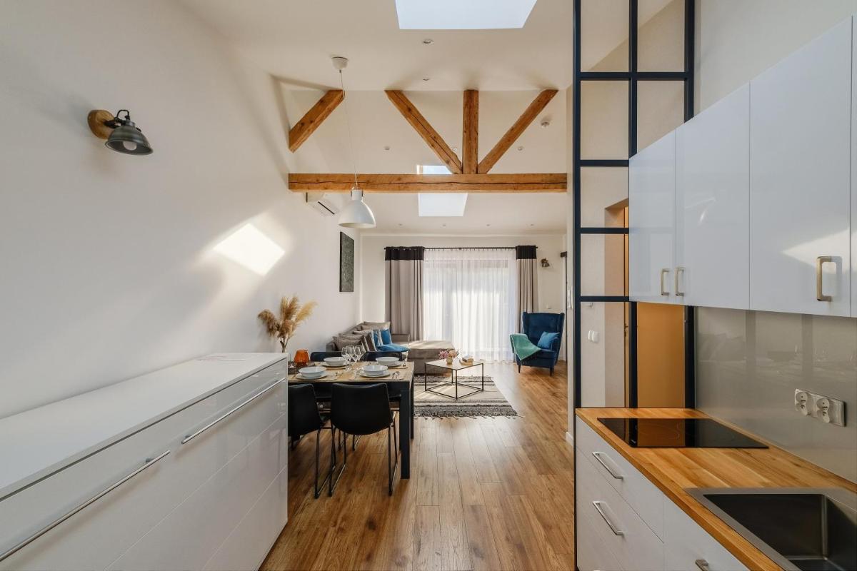 Image 4 of REZYDENCJA ORNAK 5 – stylowe apartamenty z balkonami i jacuzzi, 5 min pieszo do Krupówek, IZBY PODHALAŃSKIE