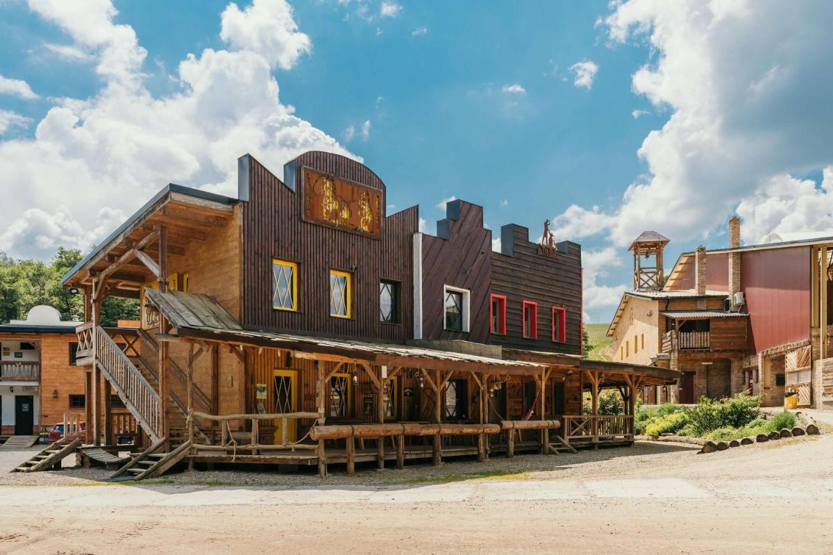 Image 2 of Ranch 13 – Western a kone