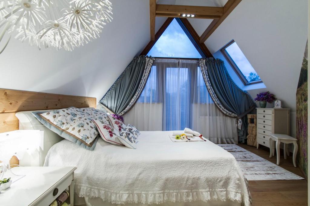Image 1 of Rezydencja Tatry – Apartament Chamerion 1