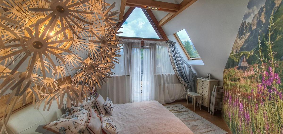 Image 2 of Rezydencja Tatry – Apartament Chamerion 1