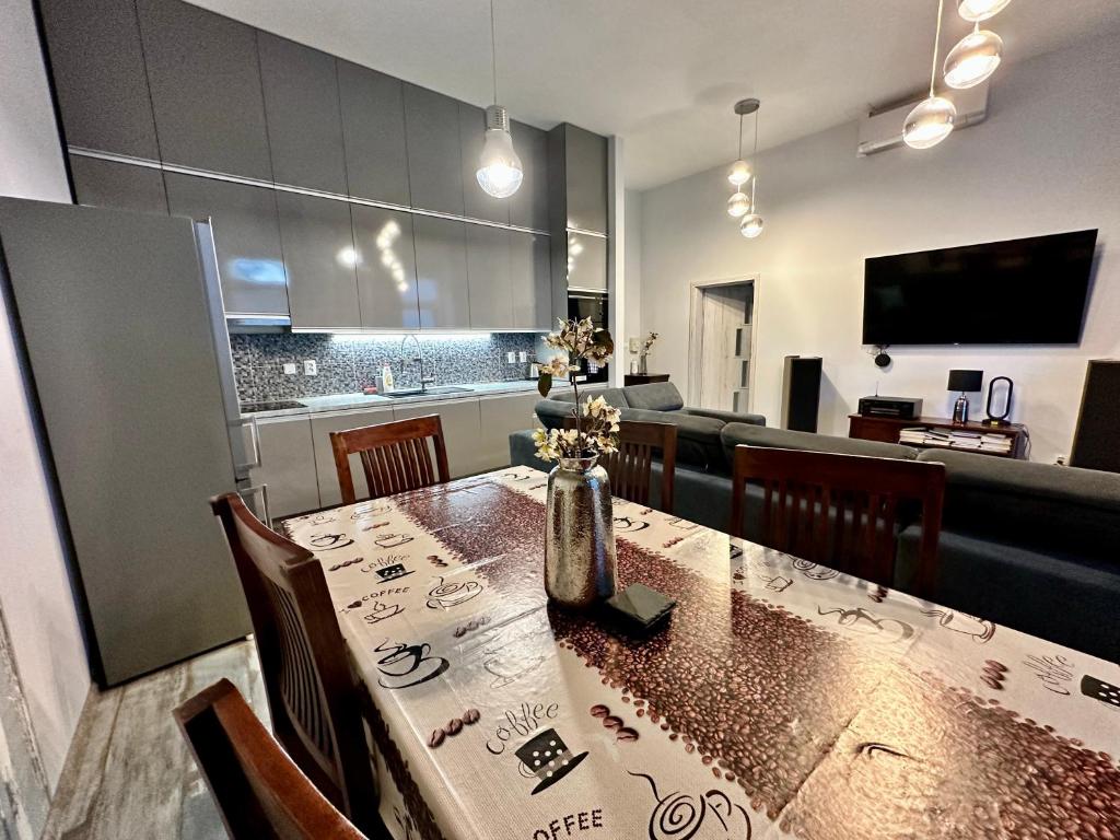 Image 1 of Royal City Centre Apartment