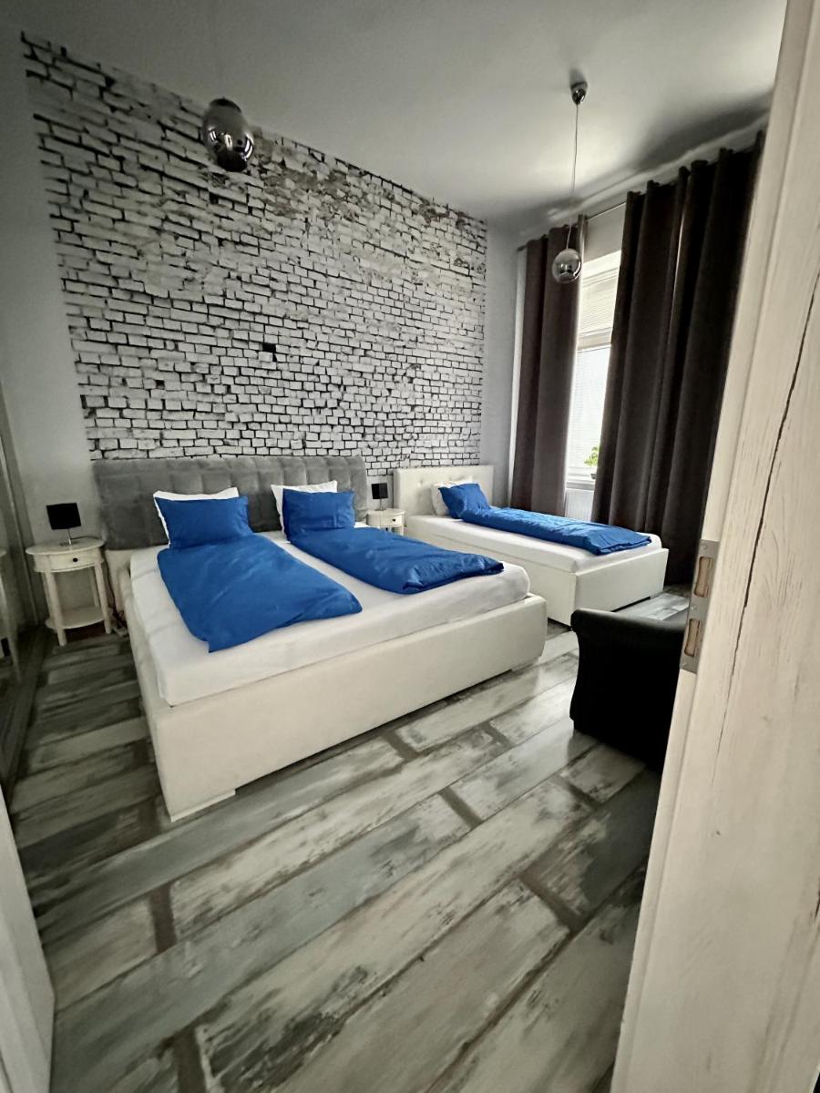 Image 4 of Royal City Centre Apartment
