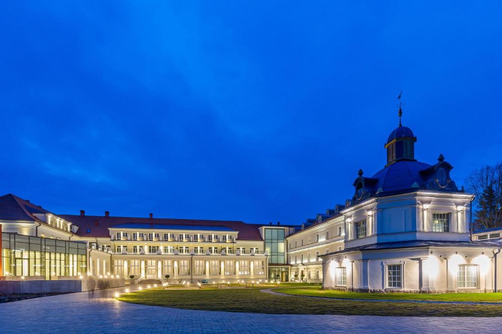 Image 1 of Royal Palace