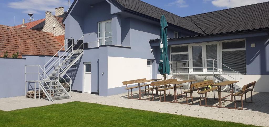Image 1 of Sportbar