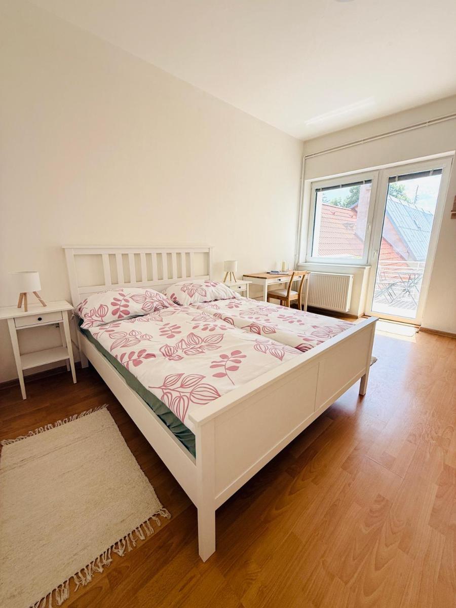 Image 2 of Srdce Mesta 1 – zážitkový apartmán Na Pešej Zóne s balkónom a terasou