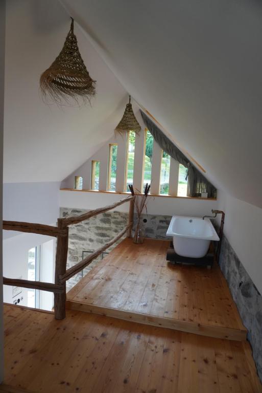 Image 1 of Stodola Počúvadlo