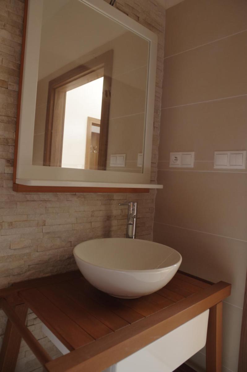 Image 3 of Studio Perla