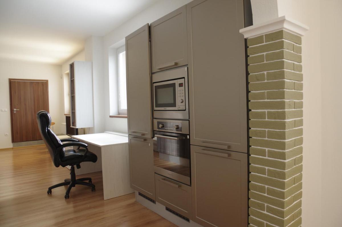 Image 4 of Studio Perla