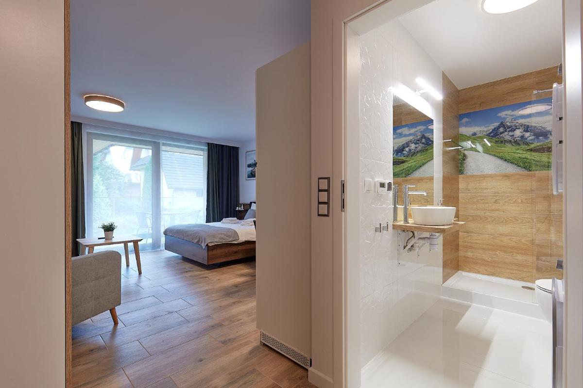 Image 3 of Tatra Square Apartments