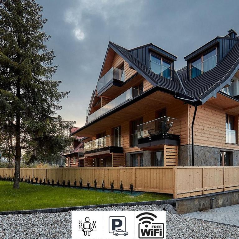 Image 1 of Tatra Square Apartments
