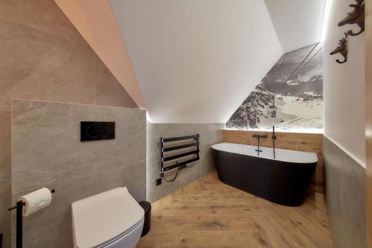 Image 3 of Tatra Wood House Boutique
