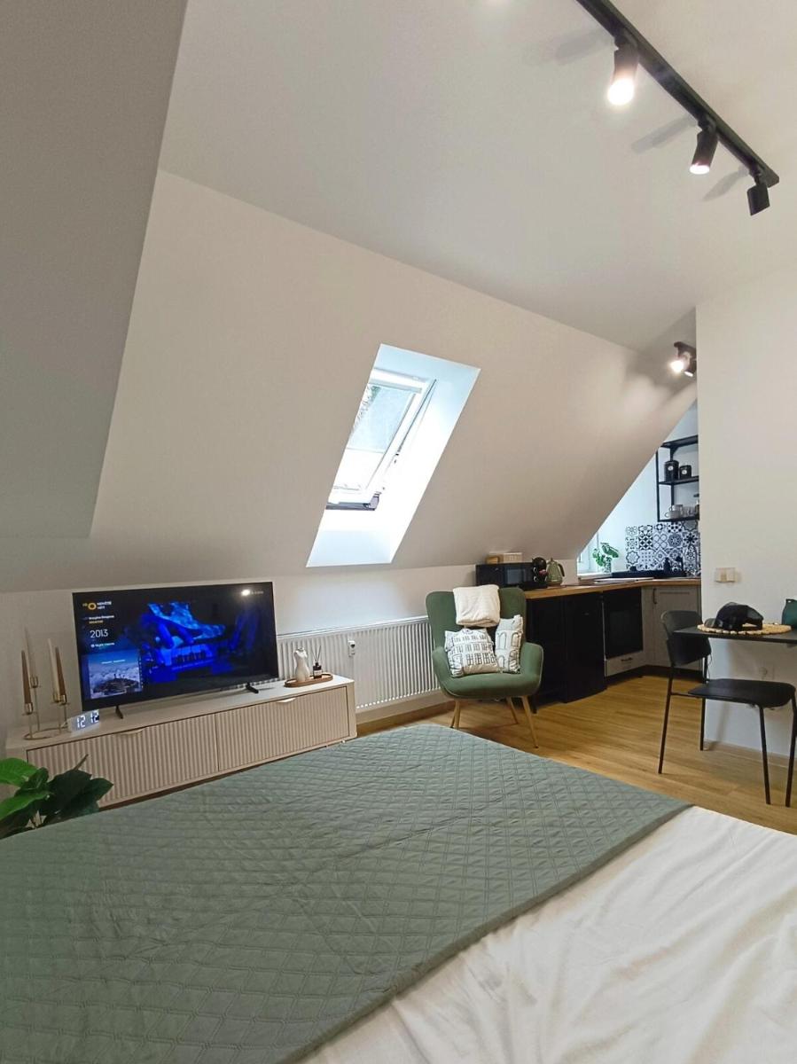 Image 4 of The Square & Cozy apartment