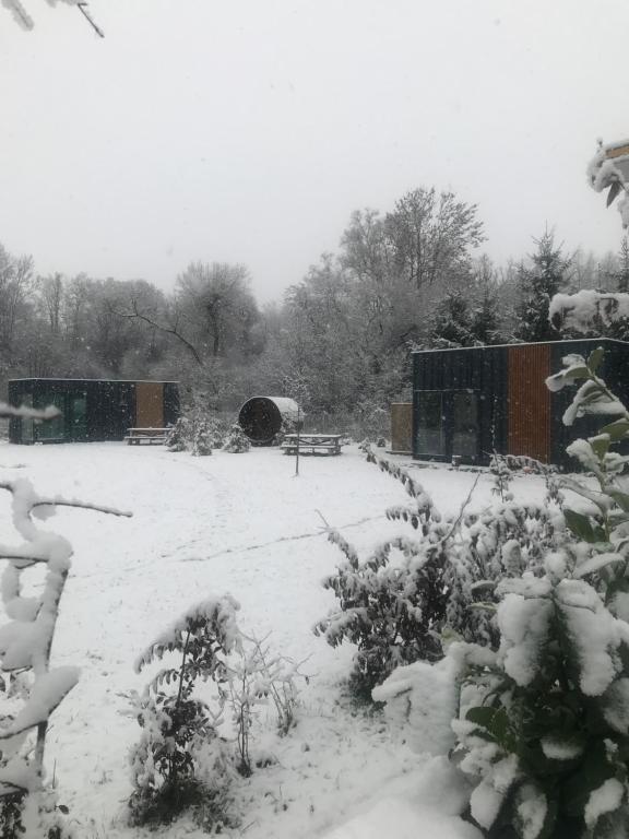 Image 1 of TinyHouses & Garden