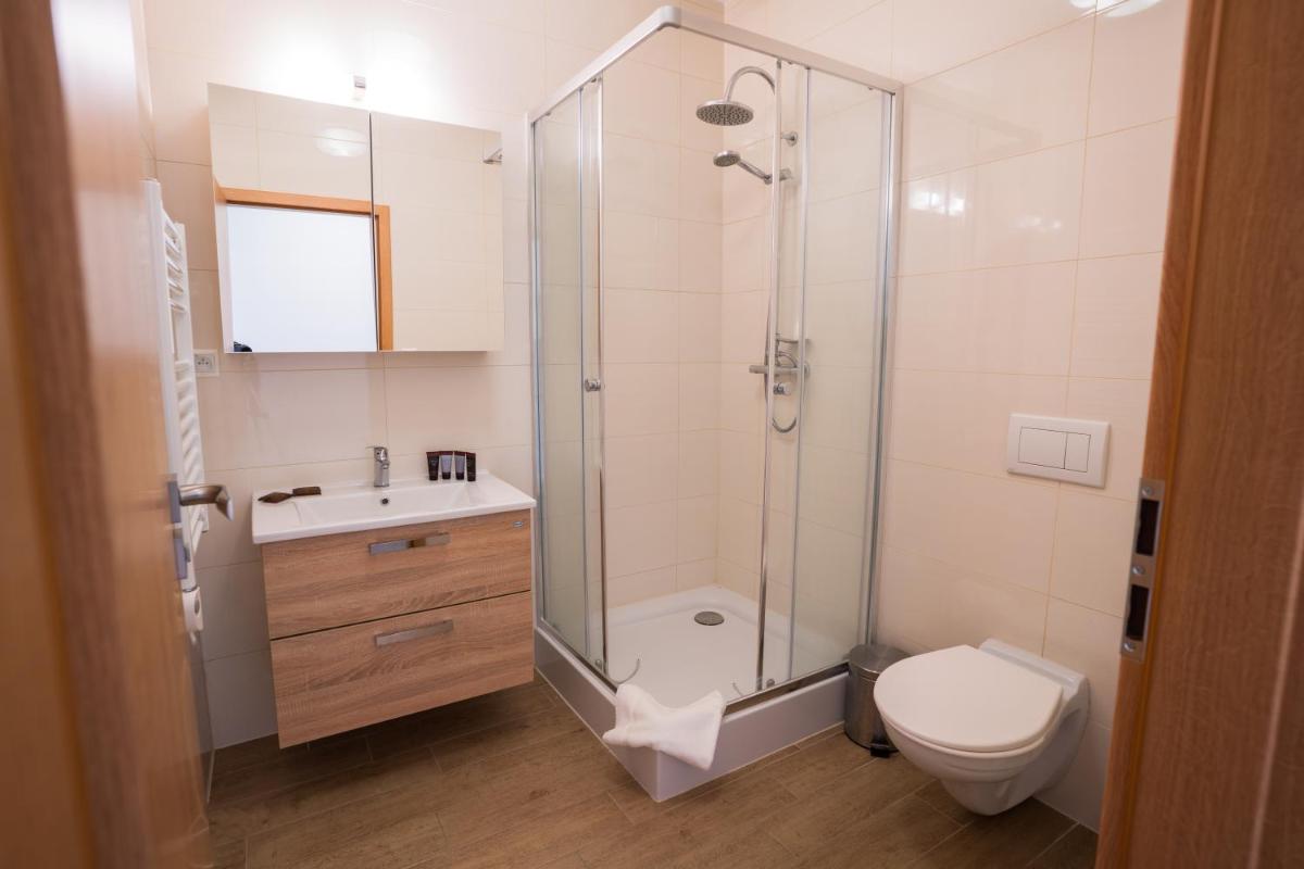 Image 3 of Tri Duby Golf Apartments