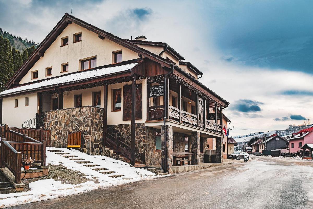 Image 2 of U GORAĽA