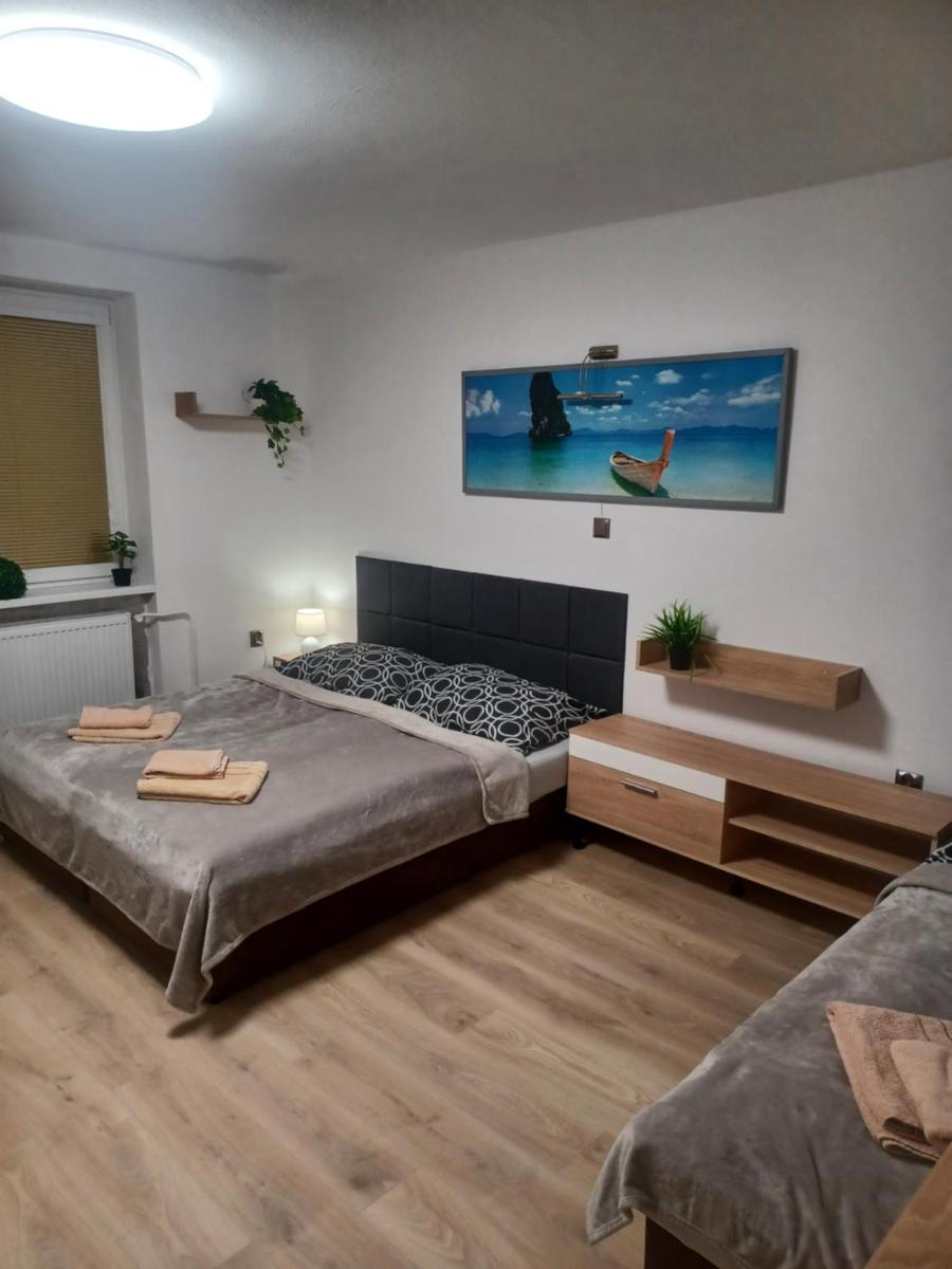 Image 2 of U Poličky