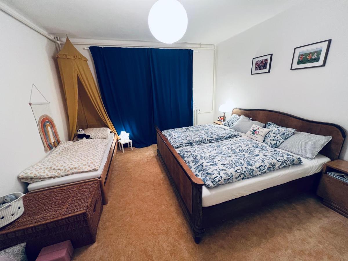 Image 3 of U babičky