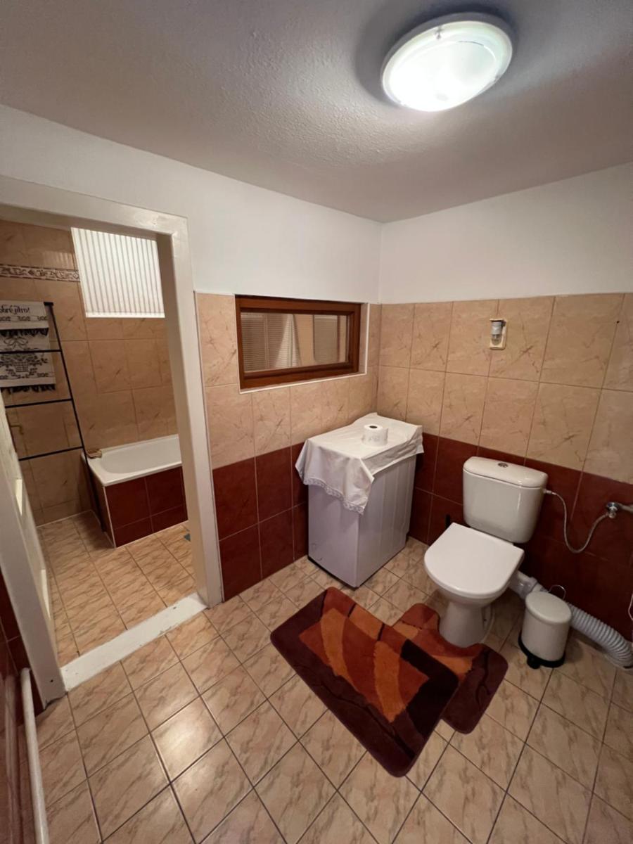 Image 4 of U babičky