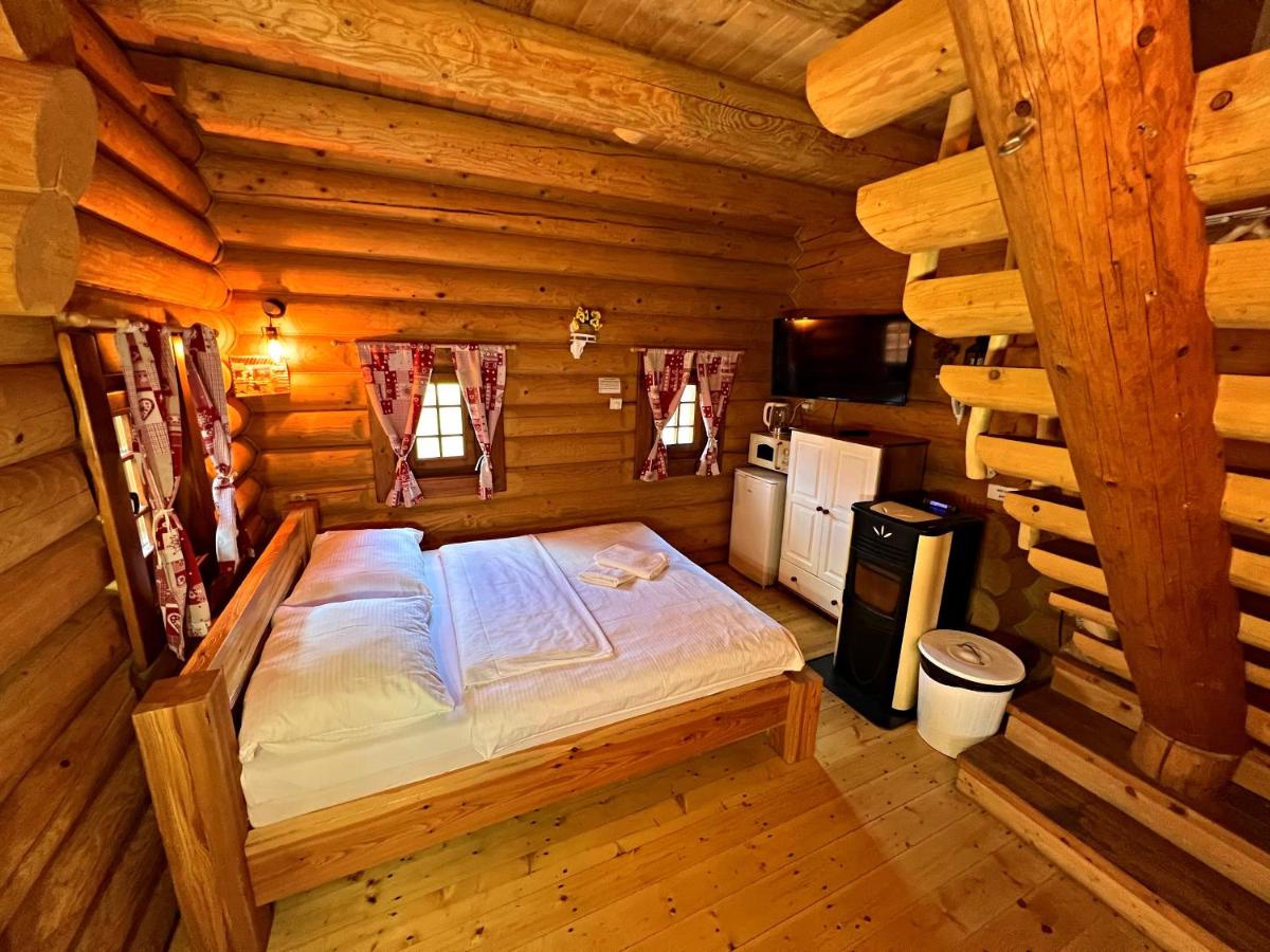 Image 2 of Ubytovanie Koliba Pacho – Zrub Zuzka