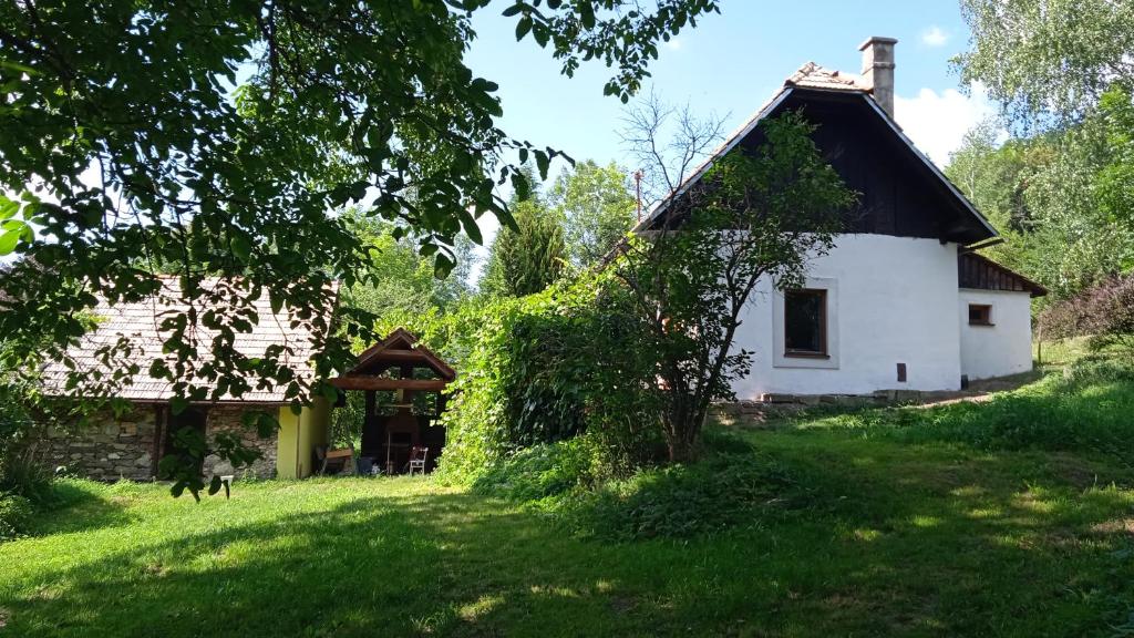 Image 1 of Vidiecky domček na samote