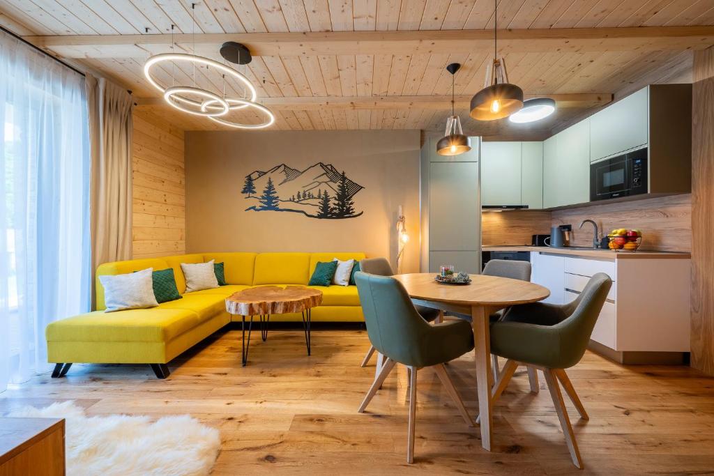 Image 1 of Vila Roháčka – Luxusná Vila so súkromným wellness a bazénom