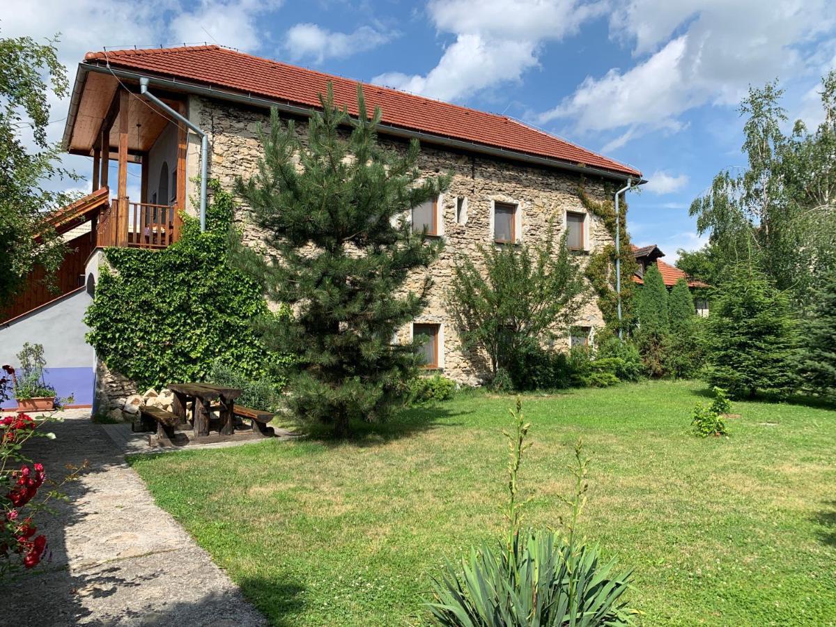 Image 2 of Villa Lypche