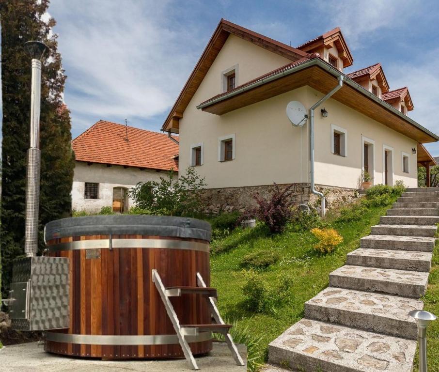 Image 1 of Villa Lypche