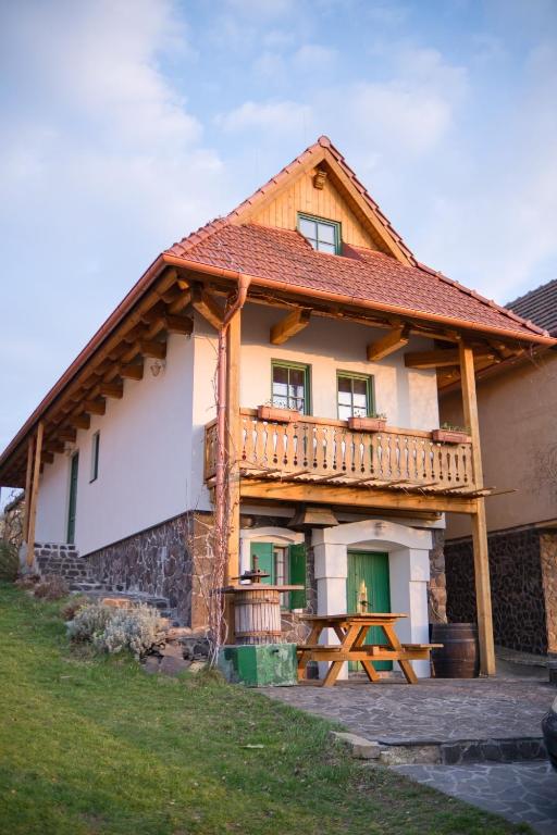 Image 1 of Vinařská búda nad golfem