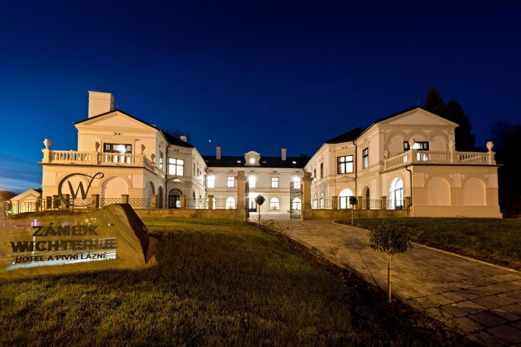 Image 1 of Zámek Wichterle – Hotel a pivní lázně