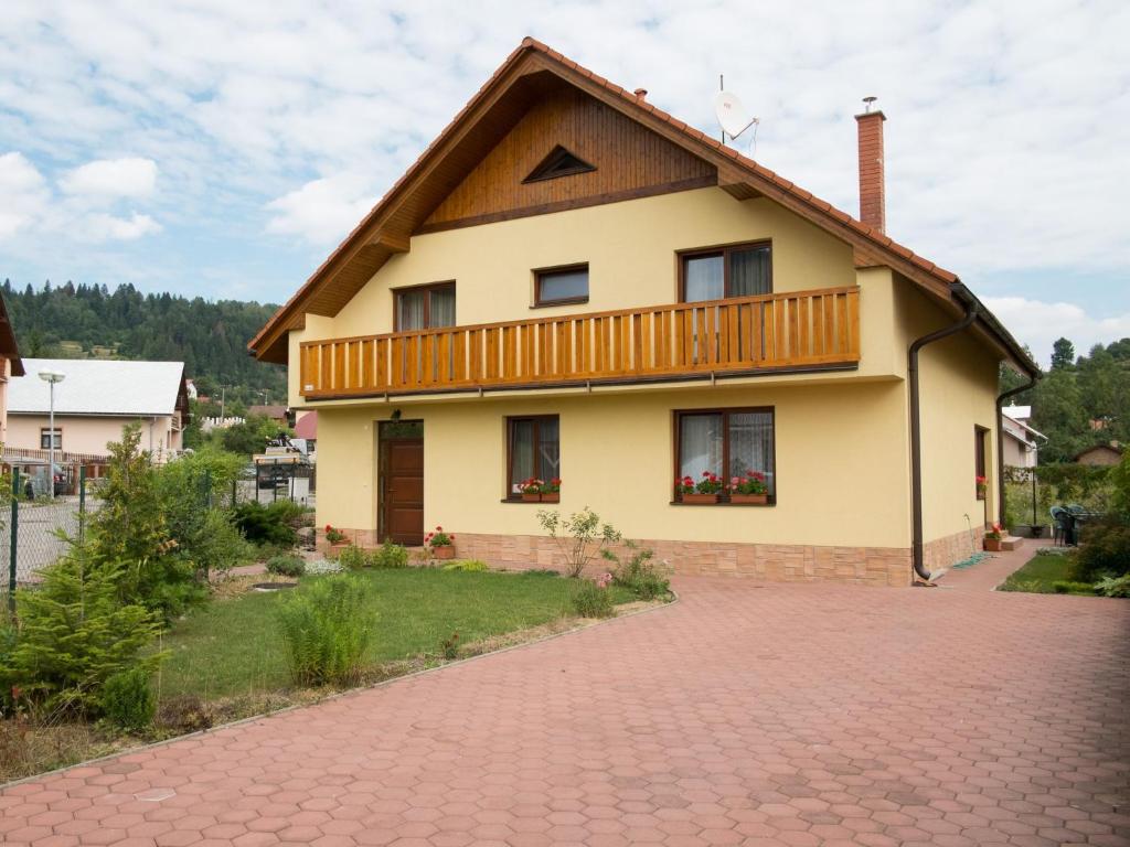 Image 1 of Žltý Dom